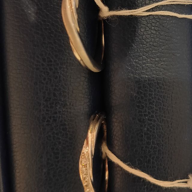 【銀座ダイヤモンドシライシの口コミ】 デザインが素敵でした。ダイヤモンドと指輪形状のバランスがとれていてず…