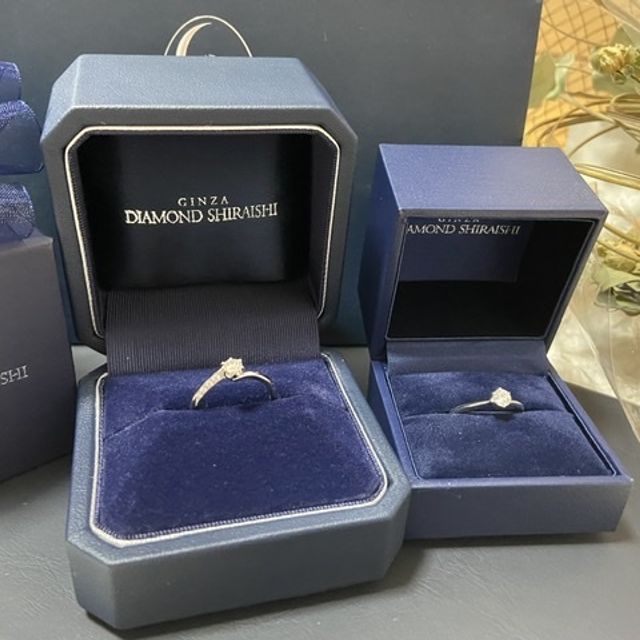 【銀座ダイヤモンドシライシの口コミ】 私はダイヤだけが本物で、リングは大きさの調整ができるプロポーズリング…