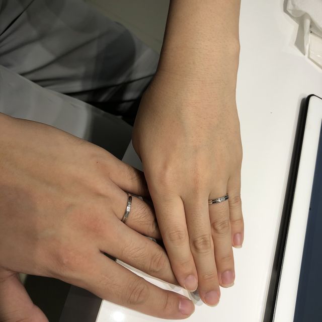 【4℃ BRIDAL(ヨンドシーブライダル)の口コミ】 彼女の意向。
はじめての体験のため、決めるまで、
当日店舗に行くまでは…