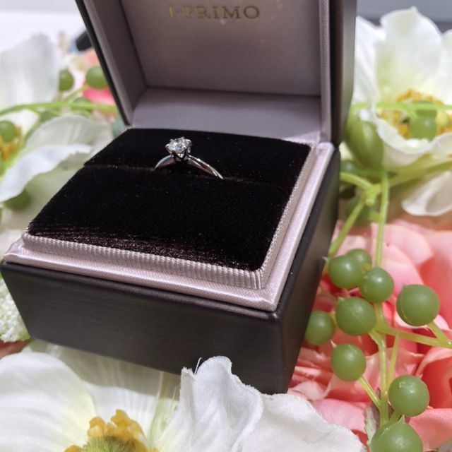 【アイプリモ(I-PRIMO)の口コミ】 王道の一粒ダイヤで、ダイヤが1番輝いて見えるようにダイヤの高さやダイヤ…