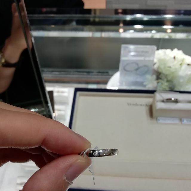 【ヴァンドーム青山(VENDOME AOYAMA)の口コミ】 以前ホームページでこの指輪を見てから一目惚れをしました。rue（リュー）…