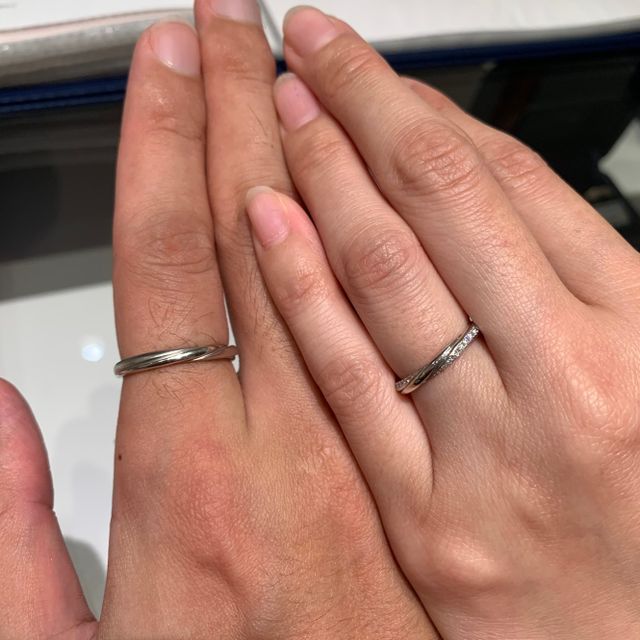 【銀座ダイヤモンドシライシの口コミ】 ダイアモンドシライシさんは指輪の種類が本当に豊富で、自分たちの好みを…