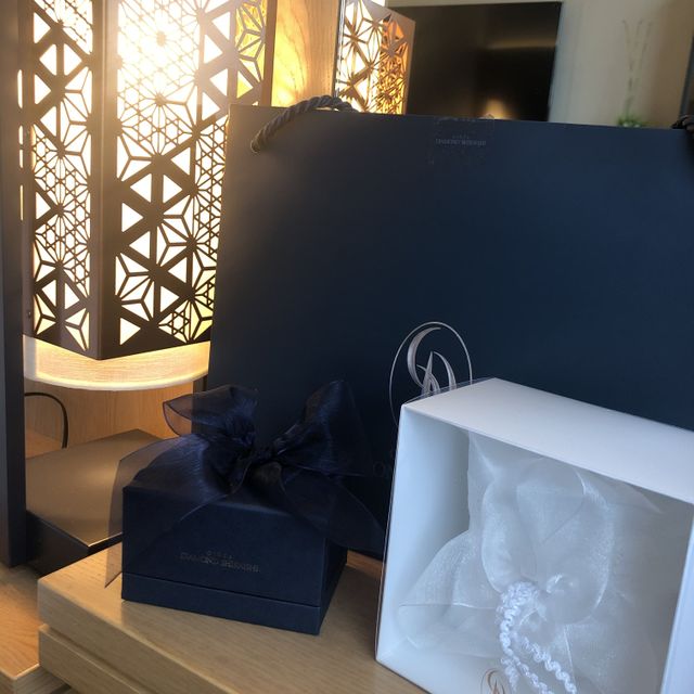 【銀座ダイヤモンドシライシの口コミ】 デザインと、つけ心地、プラチナの質や色でこちらに決めました。また、小…