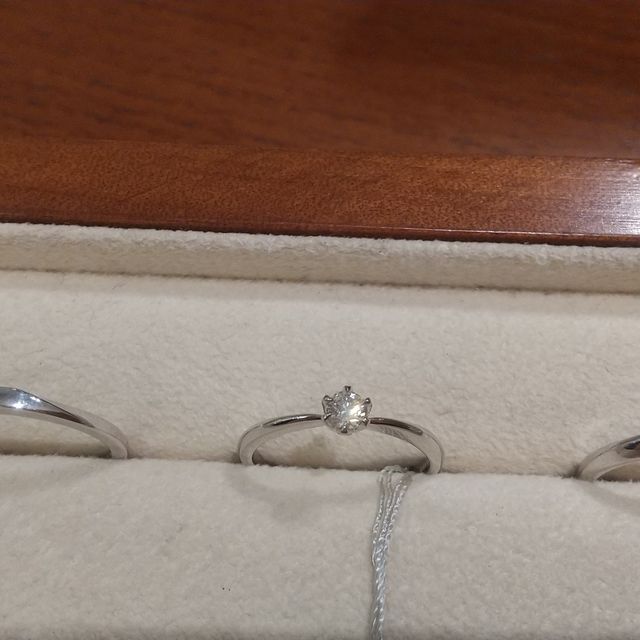 【TRECENTI(トレセンテ)の口コミ】 どんな角度から見てもダイヤの輝きが美しく、優れていたことと、着け心地…