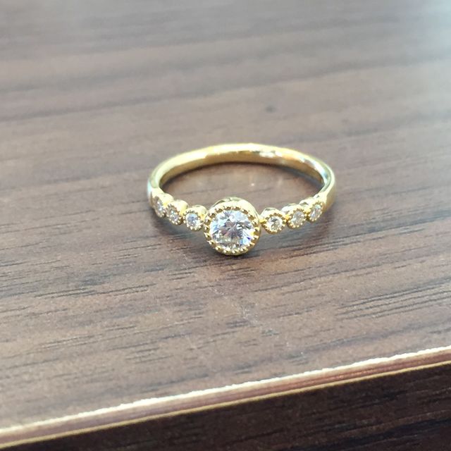 【Princesse(プランセス)の口コミ】 最初何を選んで良いかわからずプラチナのシンプルな婚約指輪をみていたけ…