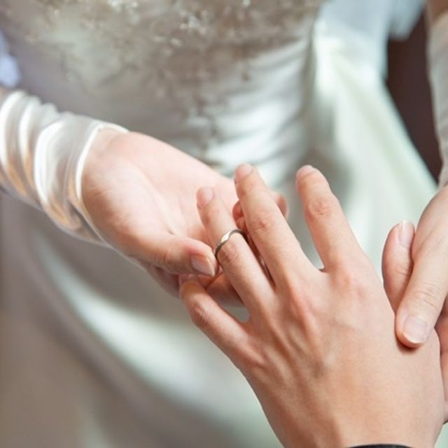 【ケイウノ ブライダル(K.UNO BRIDAL)の口コミ】 オーダーギリギリまで抱えていた悩みとして、①凹凸あるデザインだと汚れが…