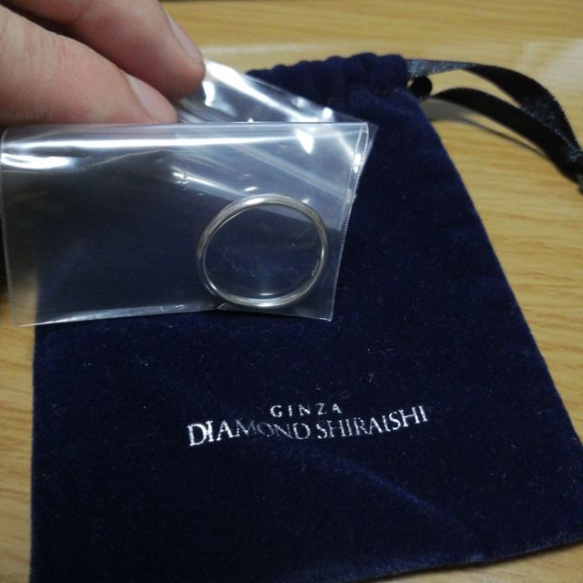 【銀座ダイヤモンドシライシの口コミ】 ①ダイヤの輝きにとてもこだわっておられ、実際に確認したところすごくきれ…