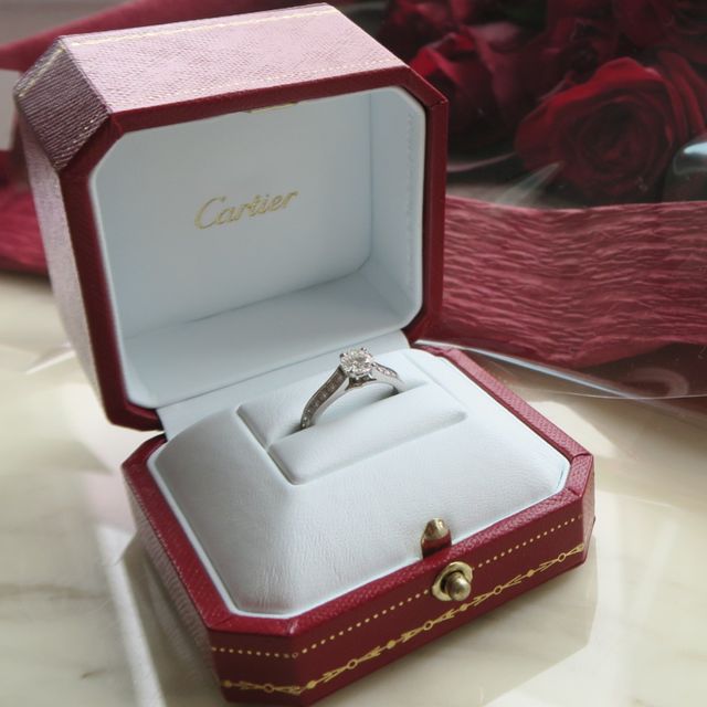 【カルティエ(Cartier)の口コミ】 デザイン：ソリテール1895(パヴェ)
素材：プラチナ
サイズ：8号
ダイヤモ…