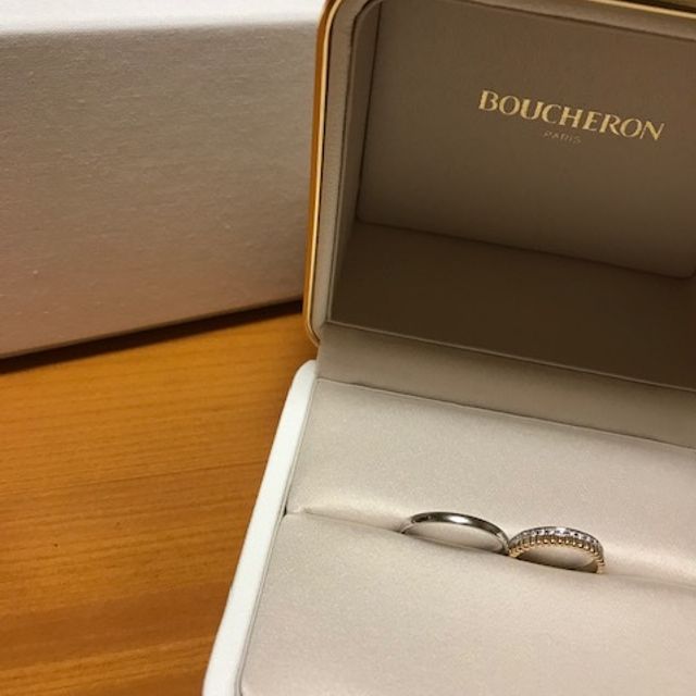 【ブシュロン(BOUCHERON)の口コミ】 デザイン性があり長年つけても飽きのこない結婚指輪が良いと思い、こちら…