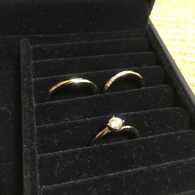 【銀座ダイヤモンドシライシの口コミ】 まず着け心地が本当にいいです。角が立ってなく、着けていることを忘れて…