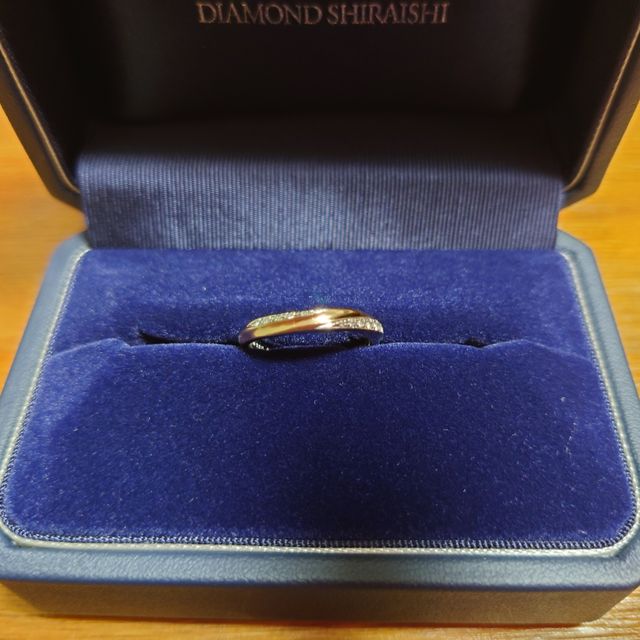 【銀座ダイヤモンドシライシの口コミ】 VenusBreathも､Luceも､どちらもデザインに一目惚れして､決めました｡
Venus…