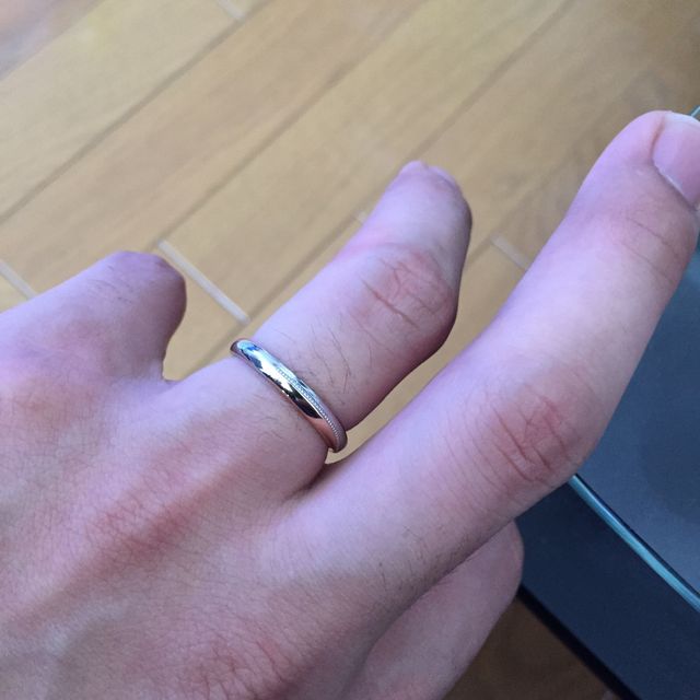 【エクセルコダイヤモンド(EXELCO DIAMOND)の口コミ】 ゴールドとプラチナの鮮やかなクロスラインが大変気に入り、着けた感じも…