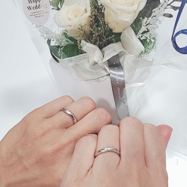 【アイプリモ(I-PRIMO)の口コミ】 まず、デザインに一目惚れしました。男性の方のマットな感じや
女性の繊細…