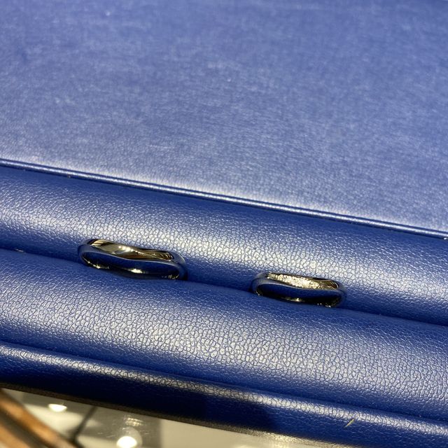 【銀座ダイヤモンドシライシの口コミ】 指の関節が太く、Aラインの指で、更に水かきが高いので、ウェーブラインで…