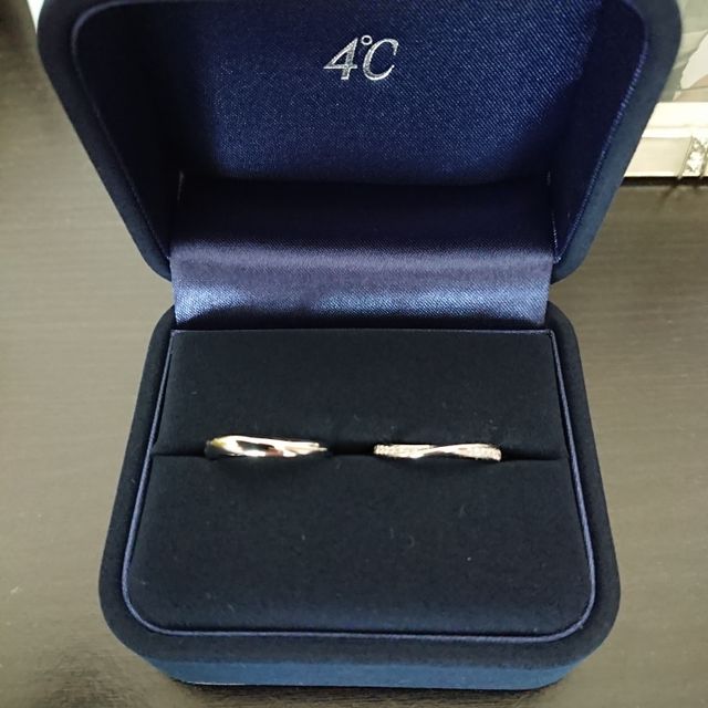 【4℃ BRIDAL(ヨンドシーブライダル)の口コミ】 店員さんの詳しい説明で自分達にぴったり指輪が見つかった！2時間の滞在時…