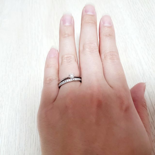 【銀座ダイヤモンドシライシの口コミ】 他のブランドに比べてダイヤモンドのクオリティーも高いのにお手頃な価格…