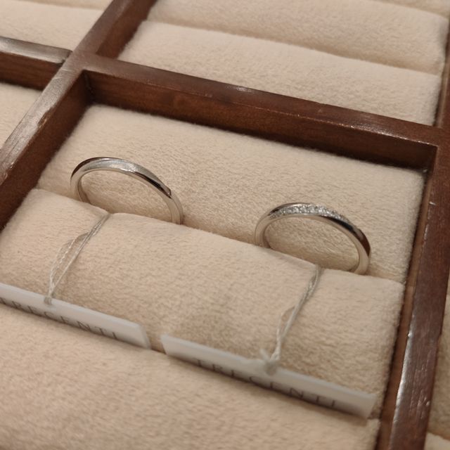 【TRECENTI(トレセンテ)の口コミ】 シンプルで綺麗なデザインと圧倒的な着け心地で決めました。
長くつけるも…