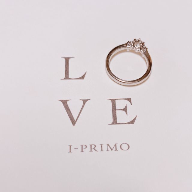 【アイプリモ(I-PRIMO)の口コミ】 他店舗でもいくつか試着しましたが、こちらの指輪はつけ心地がとても良か…