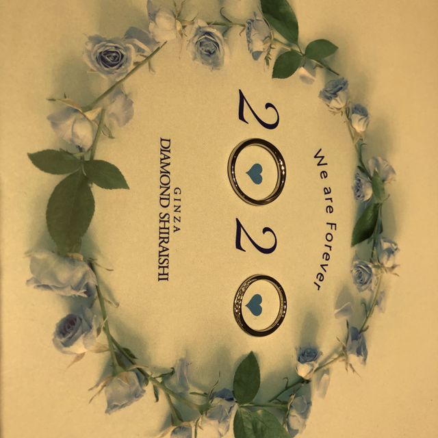 【銀座ダイヤモンドシライシの口コミ】 何軒か見て回ったのですが、一番の決め手は指馴染みが良かったからです。…