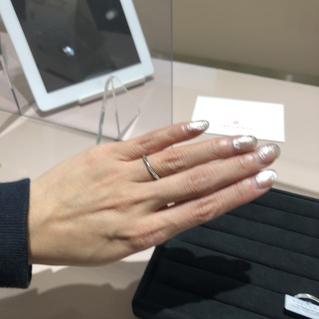 【TRECENTI(トレセンテ)の口コミ】 程よい輝きとダイヤモンドがいい感じで付いていますがつけ心地もとっても…