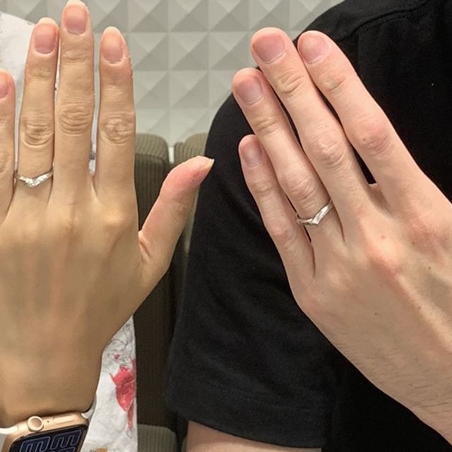 【アイプリモ(I-PRIMO)の口コミ】 指にフィットしやすい形であり、見た目も少し特徴があるし、マット加工な…