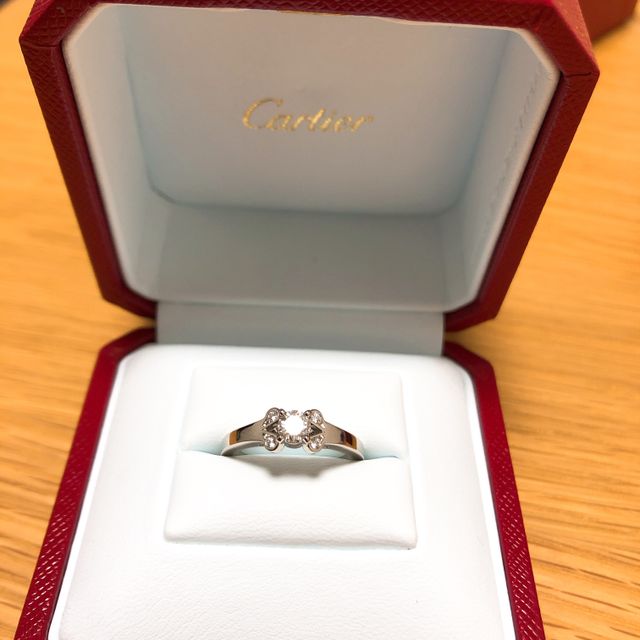 【カルティエ(Cartier)の口コミ】 あまりないデザインでバレリーナという名前もとても素敵だと思いました。…