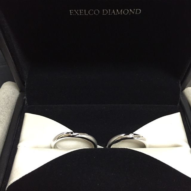 【エクセルコダイヤモンド(EXELCO DIAMOND)の口コミ】 ぶりぶりキラキラ？した感じが好きではなかったのでシンプルな物を探して…