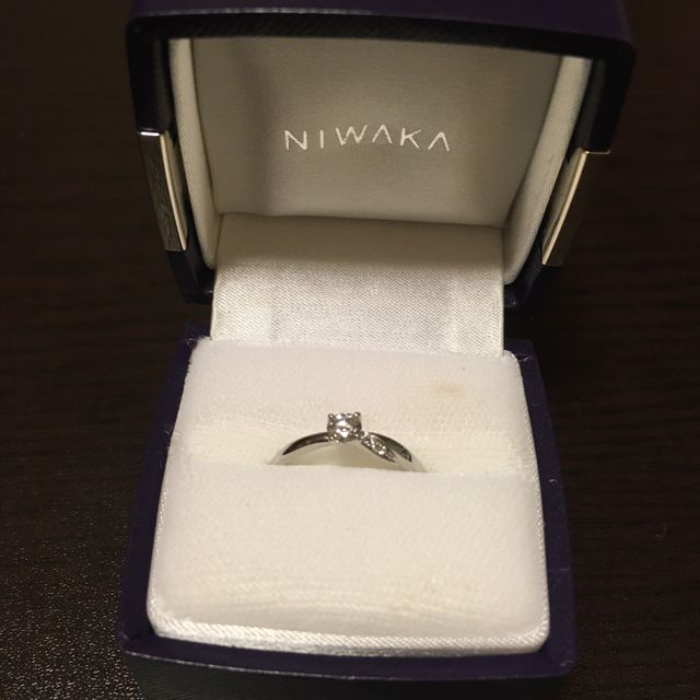 【俄(にわか)の口コミ】 デザインがとてもよかったです
そして指輪の意味、デザイン、着けた心地が…