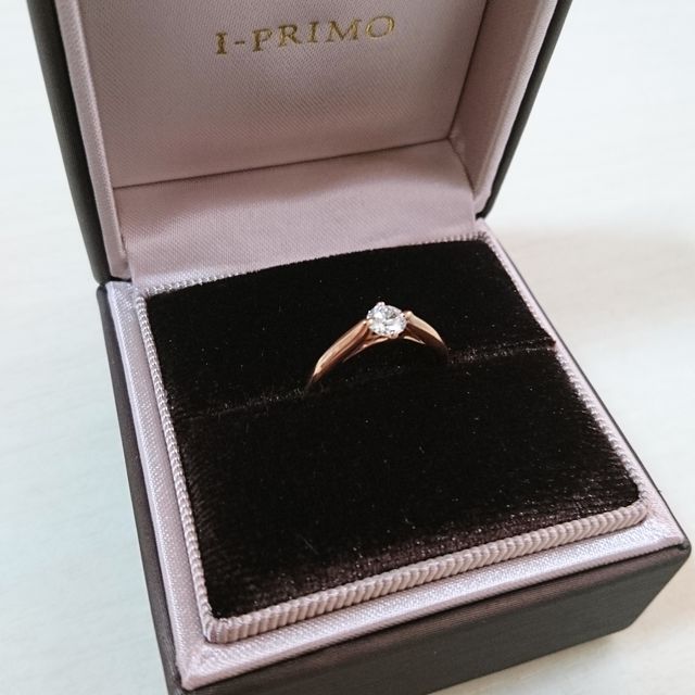 【アイプリモ(I-PRIMO)の口コミ】 ダイヤモンドというアピールが控えめで、センター配置のデザインで探しま…
