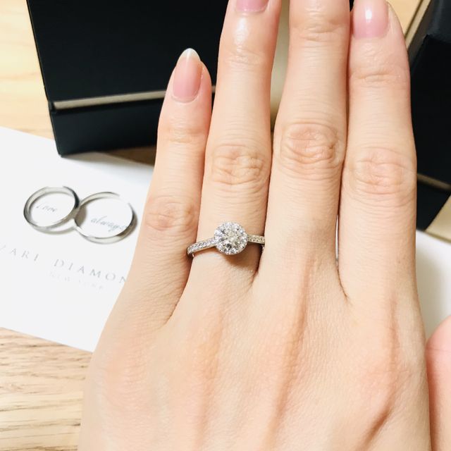 【ラザール ダイヤモンド(LAZARE DIAMOND)の口コミ】 ラザールダイヤモンドさんのダイヤモンドの美しさに魅了されこちら一択で…