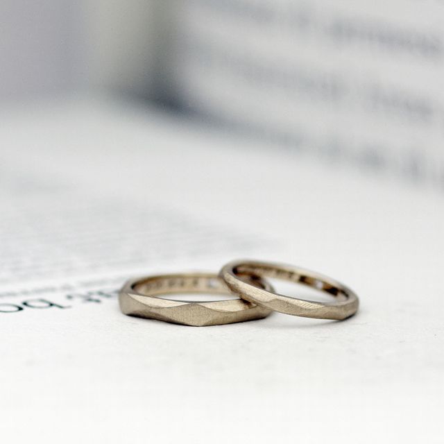 【atelier CraM(アトリエ クラム)の口コミ】 指輪をどうするか二人で相談した時に、キラキラした高級感のある指輪より…