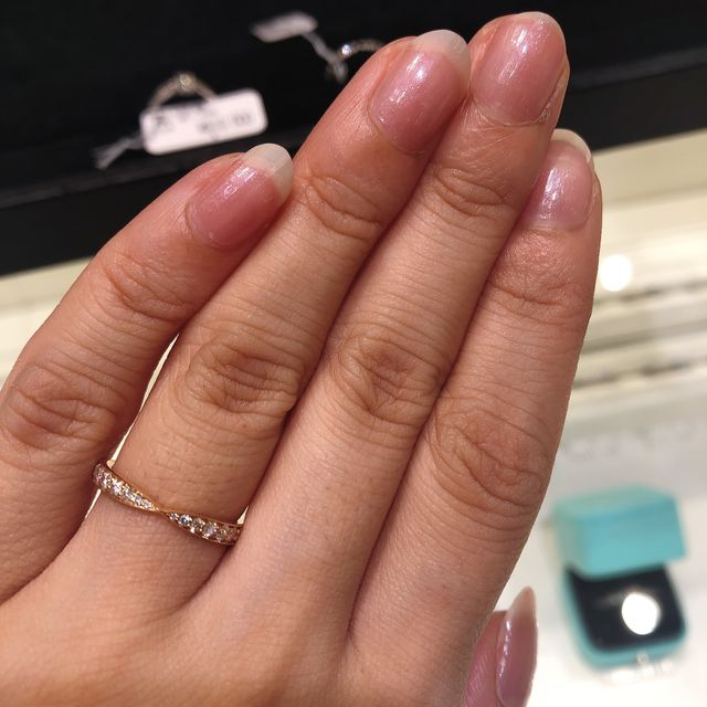 【ティファニー(Tiffany & Co.)の口コミ】 価格については、ティファニーへの憧れがあれば許容範囲だと思います。
私…