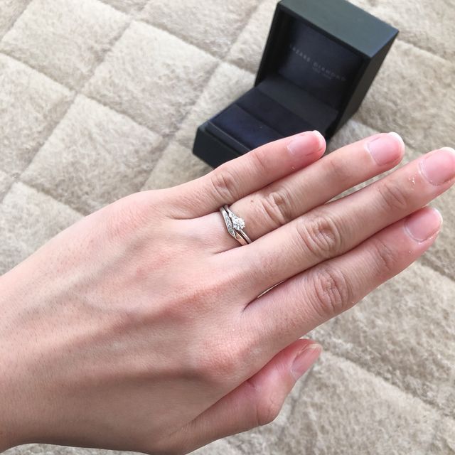 【ラザール ダイヤモンド(LAZARE DIAMOND)の口コミ】 とても優柔不断な性格なので、実際に店舗でほぼ全ての種類を試着させてい…