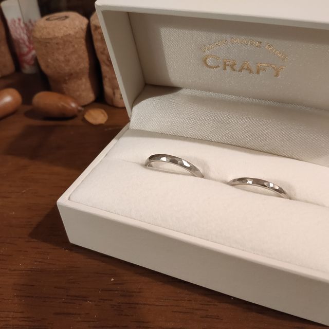 【CRAFY(クラフィ)の口コミ】 　ショップで既製品を買うより、二人の思い出になるように手作りできるシ…