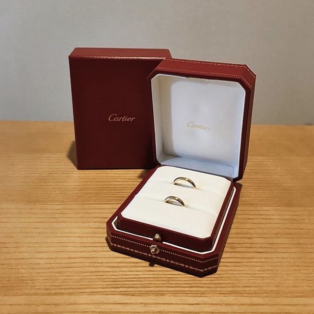 【カルティエ(Cartier)の口コミ】 シンプルなデザインとネームバリュー、アフターフォローが決め手です。
百…