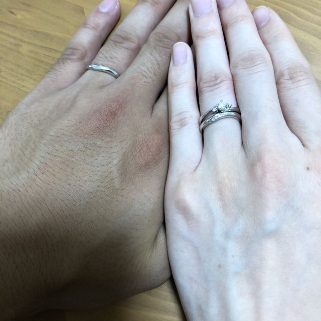 【アイプリモ(I-PRIMO)の口コミ】 ウェーブデザインを指にはめた時、とてもフィットして違和感なく着用でき…
