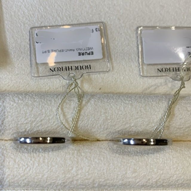 【ブシュロン(BOUCHERON)の口コミ】 元々主人と同じ指輪にしたいと考えており、彼の好みがシンプルな装飾がな…