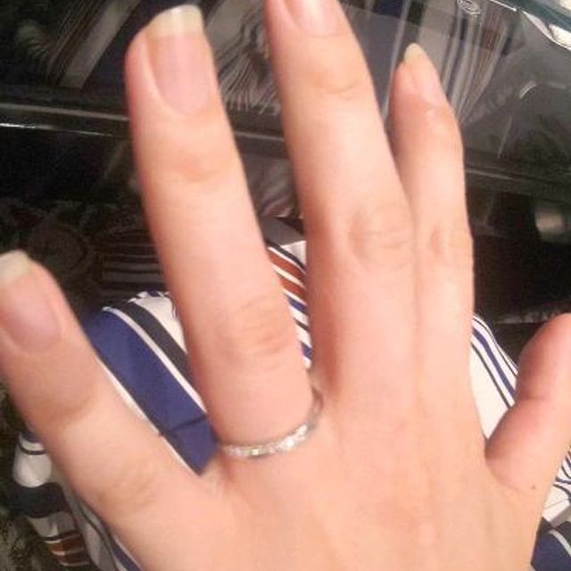 【エクセルコダイヤモンド(EXELCO DIAMOND)の口コミ】 デザインを中心に探していたところ、こちらのデザインを雑誌で見つけて実…