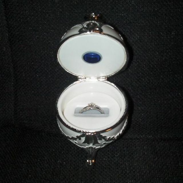 【JEWELRY  KAMATA(ジュエリーかまた)の口コミ】 マリッジリングと合わせて購入したので、デザインを合わせて重ね付けがで…