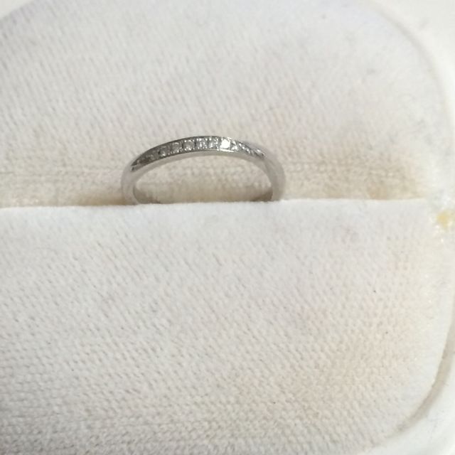 【俄(にわか)の口コミ】 毎日使いできるものかつシンプルすぎないものを探しており、いろいろなブ…