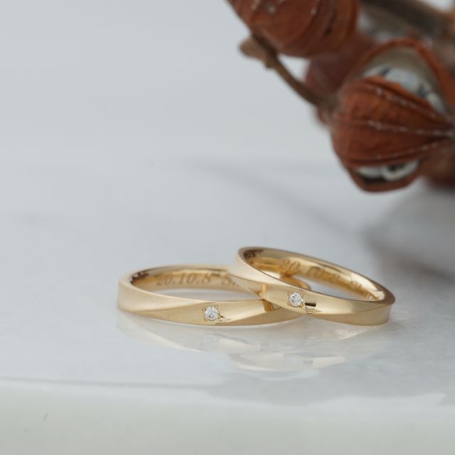 【THREE TREES(スリーツリーズ)の口コミ】 インスタグラムでたまたま手作りの結婚指輪があることを知りました。ブラ…