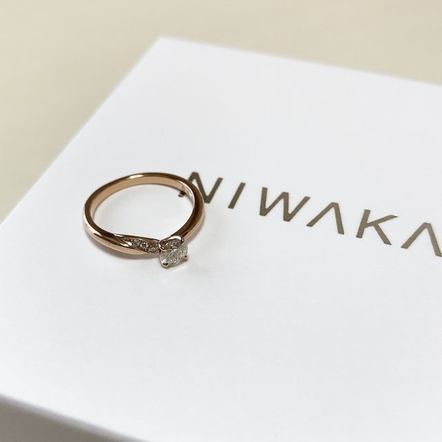 【俄(にわか)の口コミ】 普段からあまりアクセサリーは着けないので、似合うかなぁと少し不安でし…