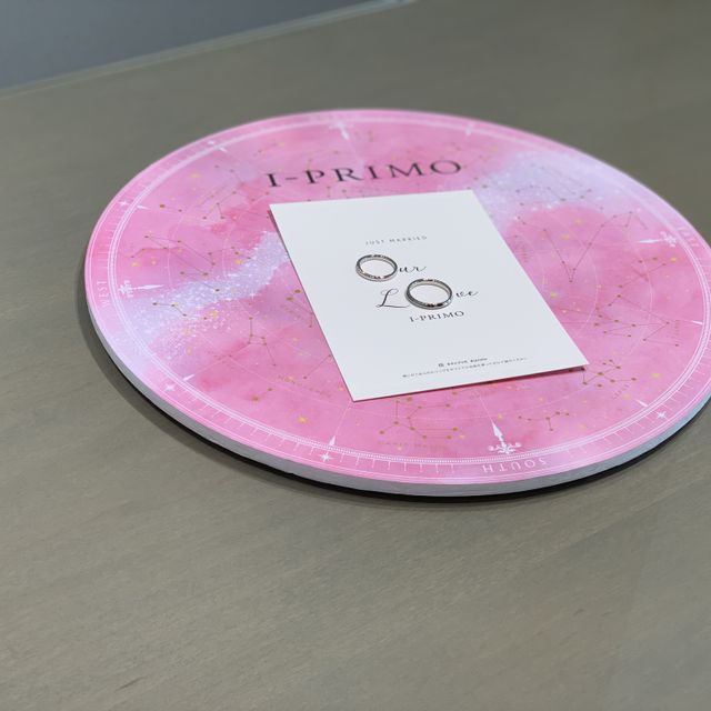 【アイプリモ(I-PRIMO)の口コミ】 2人でペアのものを探していました。他のものも見たのですが、斜めに入って…