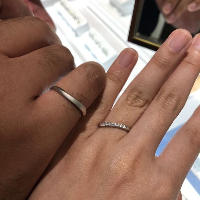 【4℃ BRIDAL(ヨンドシーブライダル)の口コミ】 ダイヤが多いデザインが好きなのに目立たないデザインを探すのが難しいか…