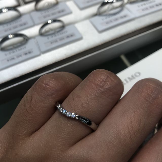 【アイプリモ(I-PRIMO)の口コミ】 ーデザインが多かったので選びやすいです
ーブライダル屋さんなのでアイプ…