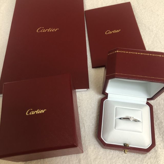 【カルティエ(Cartier)の口コミ】 昔からのカルティエがのレッドボックスが憧れだったのでプロポーズの時に…