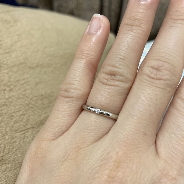 【アイプリモ(I-PRIMO)の口コミ】 彼が婚約指輪をプレゼントしてくれた時に、アイプリモのデザインに惹かれ…