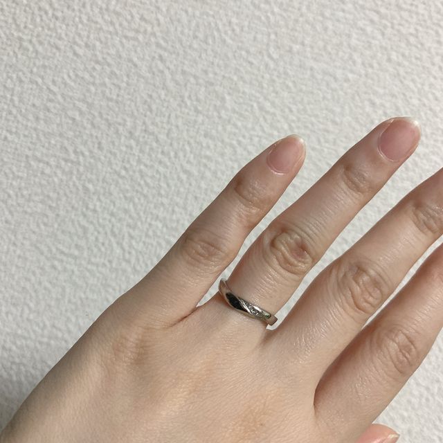 【LAPAGE(ラパージュ)の口コミ】 パートナーと意見が一致してこの指輪になりました。デザインもお洒落で気…