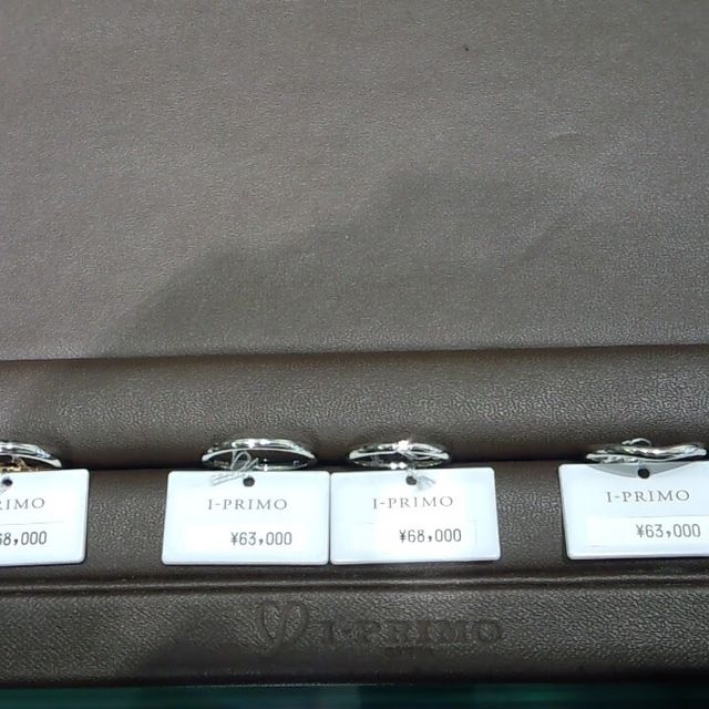 【アイプリモ(I-PRIMO)の口コミ】 こちらのブランドは、女性らしい美しいラインのもの、男性っぽいかっこい…