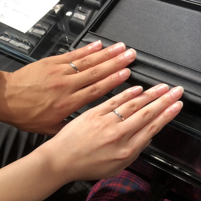 【エクセルコダイヤモンド(EXELCO DIAMOND)の口コミ】 今までに出会ったことのないデザイン性。ストレートだがねじれがあり、シ…